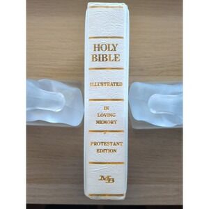 Vintage White 1976 Red Letter Gold Page Memorial Edition HOLY BIBLE Illustrated